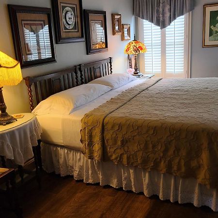 Red Bluff Cottage Bed & Breakfast มอนต์โกเมอรี ภายนอก รูปภาพ