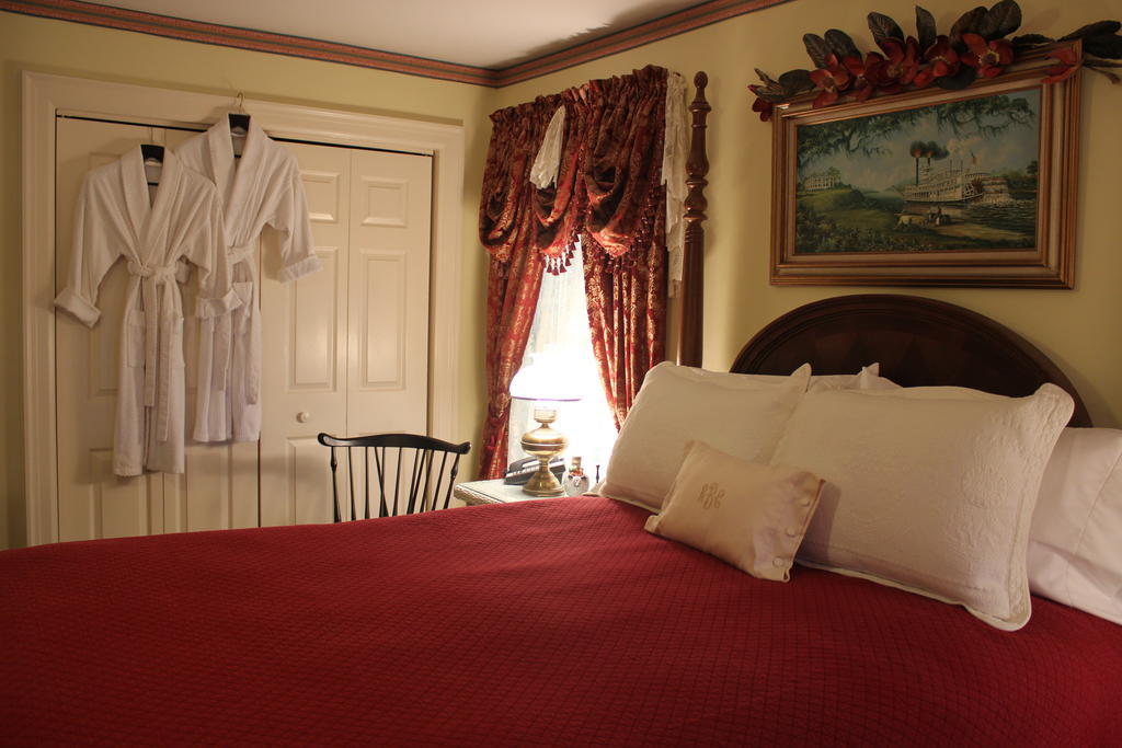 Red Bluff Cottage Bed & Breakfast มอนต์โกเมอรี ภายนอก รูปภาพ